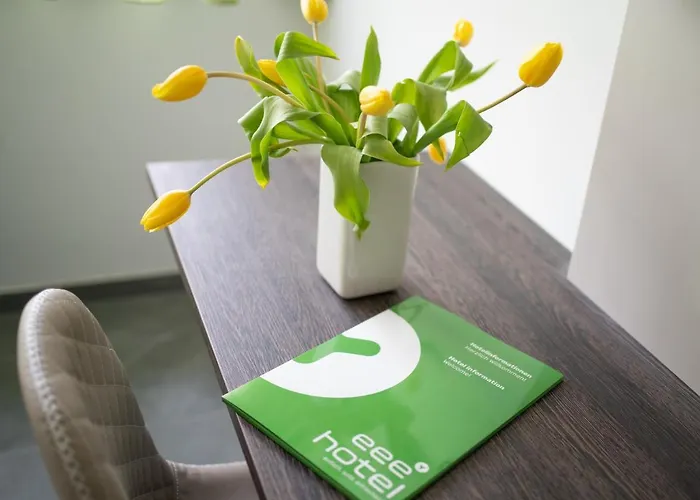 Eee فندق لييزين